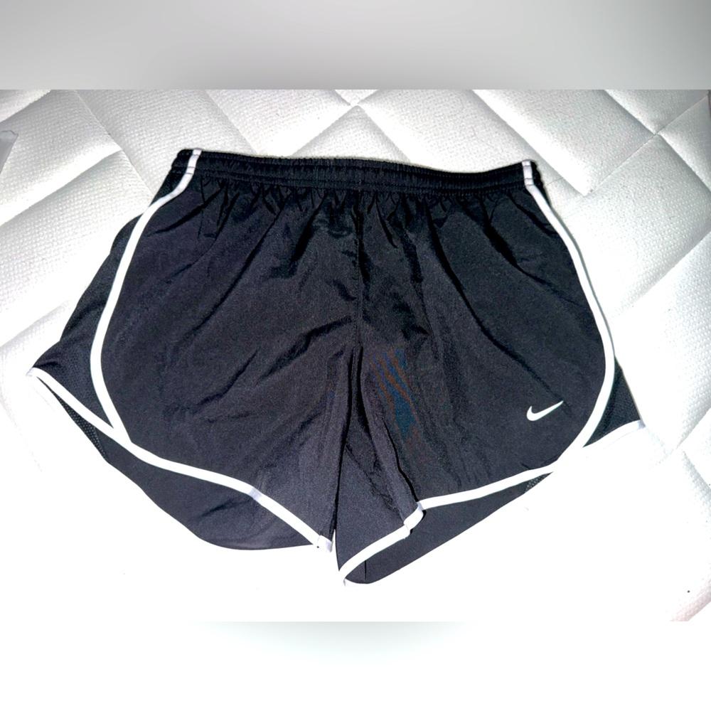 BLACK AND WHITE NIKE SHORTS- BRAND NEW